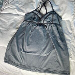 Lululemon top
